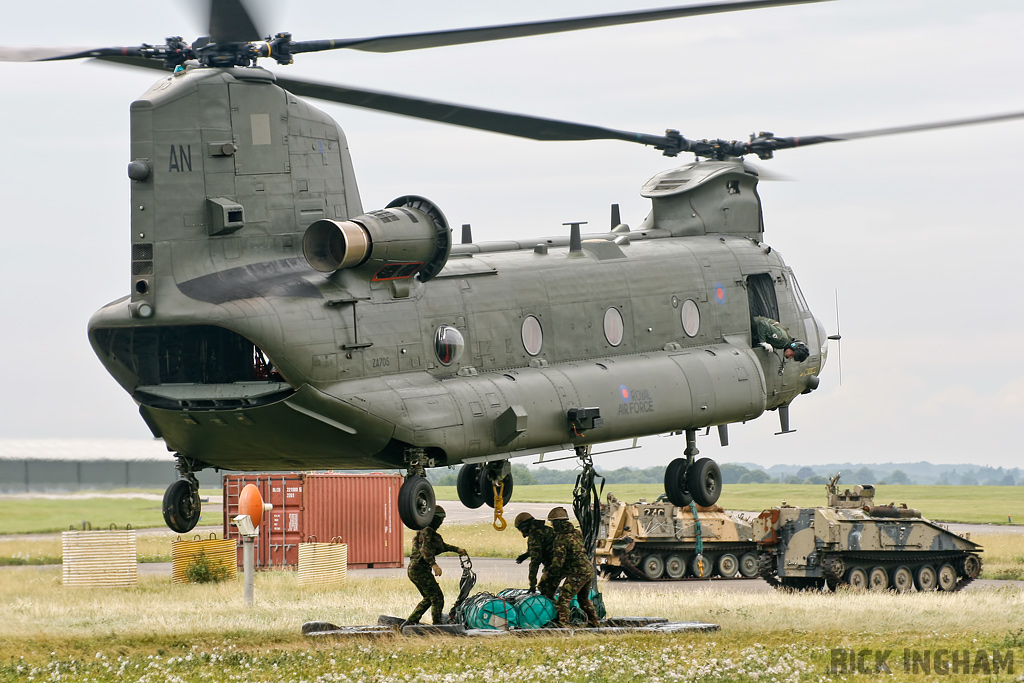 Boeing Chinook HC2 - ZA705/AN - RAF