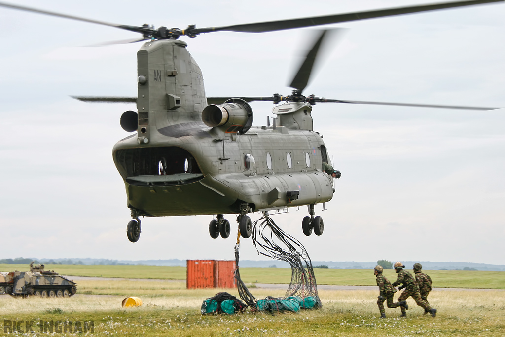 Boeing Chinook HC2 - ZA705/AN - RAF