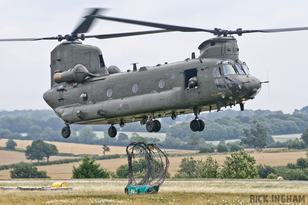 Boeing Chinook HC2 - ZA705/AN - RAF