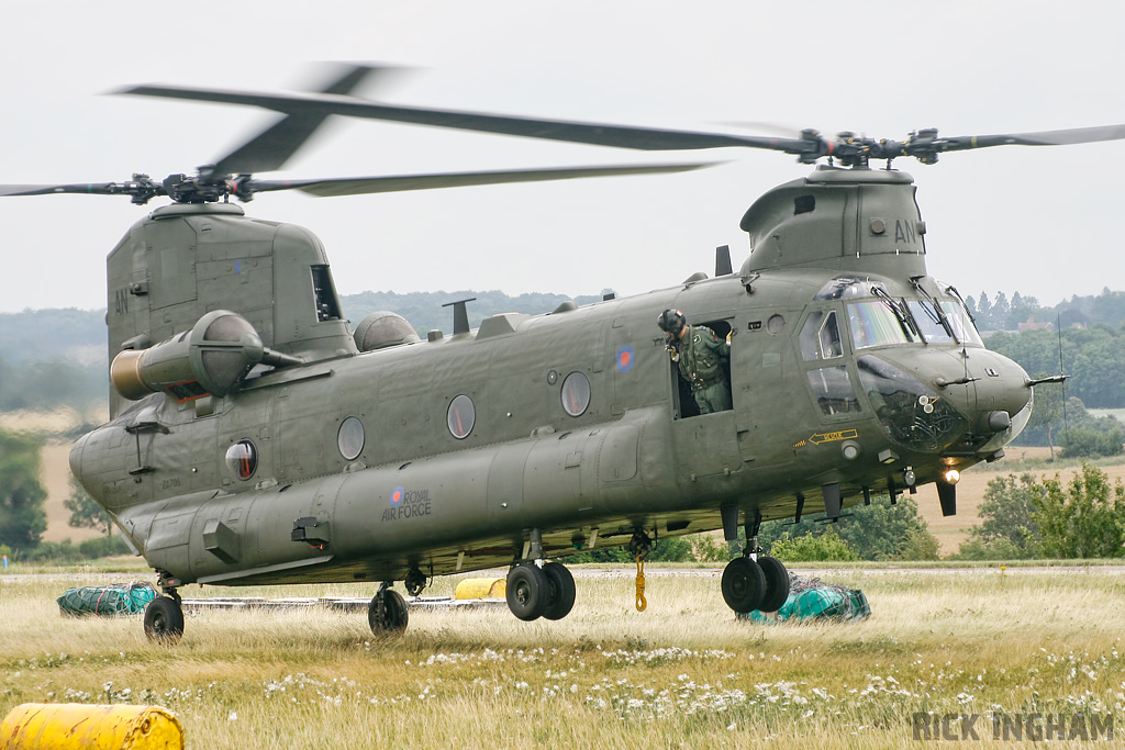 Boeing Chinook HC2 - ZA705/AN - RAF