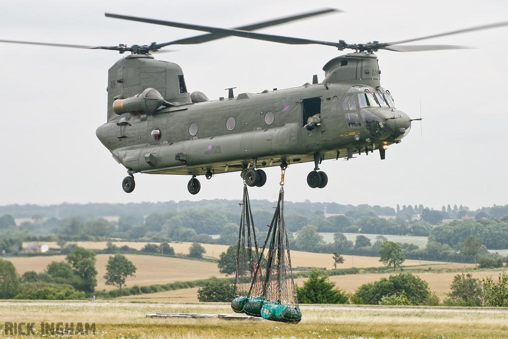 Boeing Chinook HC2 - ZA705/AN - RAF