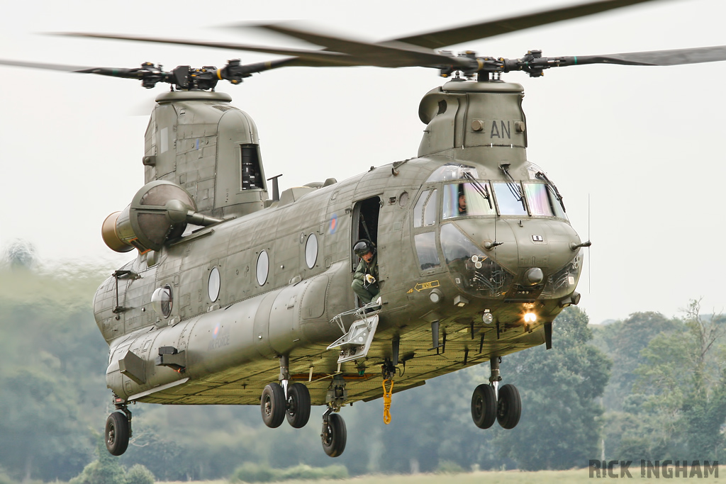 Boeing Chinook HC2 - ZA705/AN - RAF