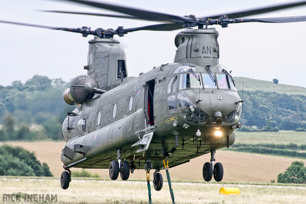 Boeing Chinook HC2 - ZA705/AN - RAF