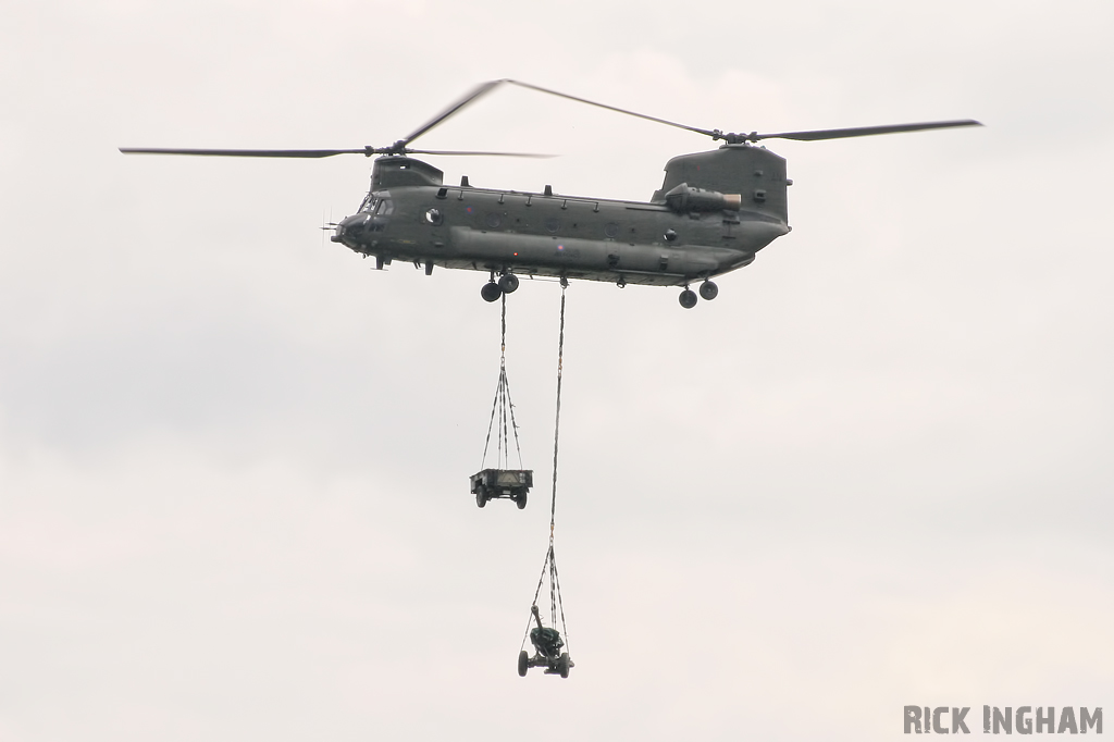 Boeing Chinook HC2 - ZA705/AN - RAF