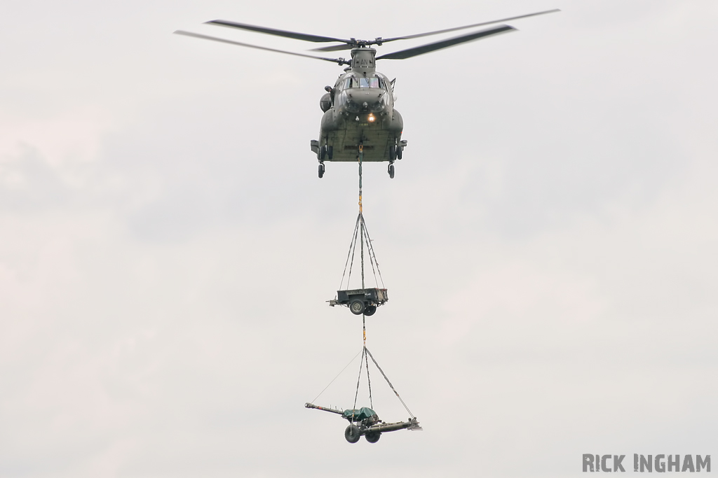 Boeing Chinook HC2 - ZA705/AN - RAF