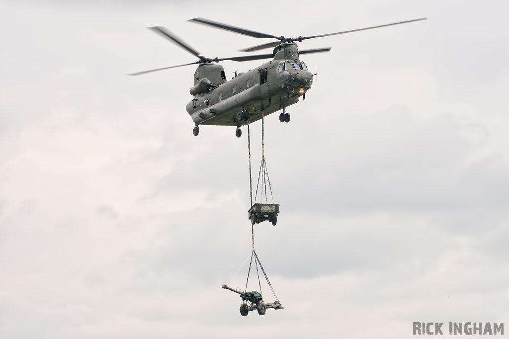 Boeing Chinook HC2 - ZA705/AN - RAF