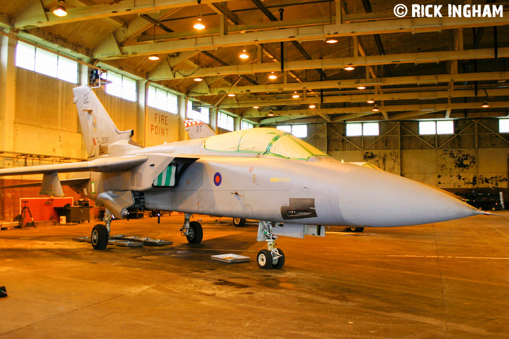 Panavia Tornado F3 - ZE165/GE - RAF