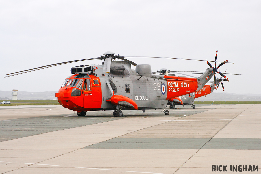 Westland Sea King HU5 - XV705/29 - Royal Navy