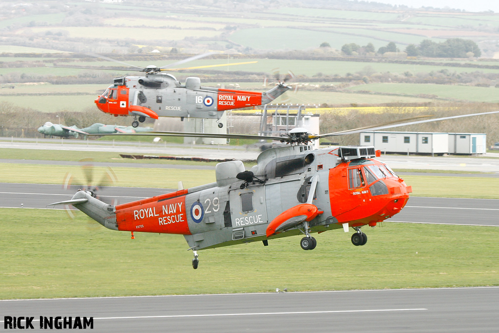 Westland Sea King HU5 - XV705/29 - Royal Navy