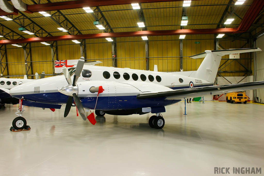 Beech King Air 350CER Avenger - ZZ500 - Royal Navy