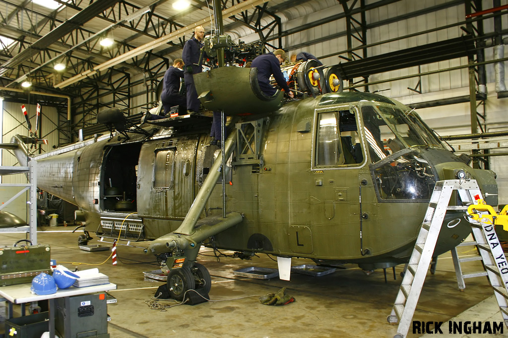 Westland Sea King HC4 - ZF124/L - Royal Navy