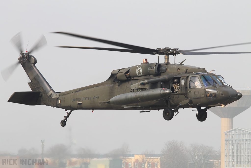 Sikorsky UH-60A Black Hawk - 83-23869 - US Army