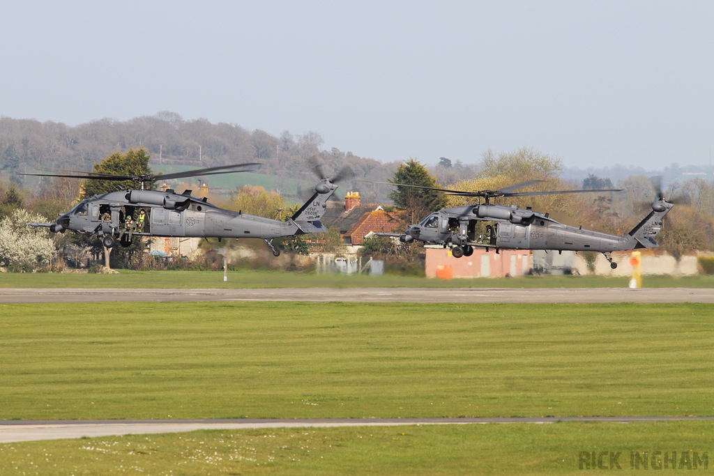 Sikorsky HH-60G Pavehawk - 89-26212 + 89-26206 - USAF