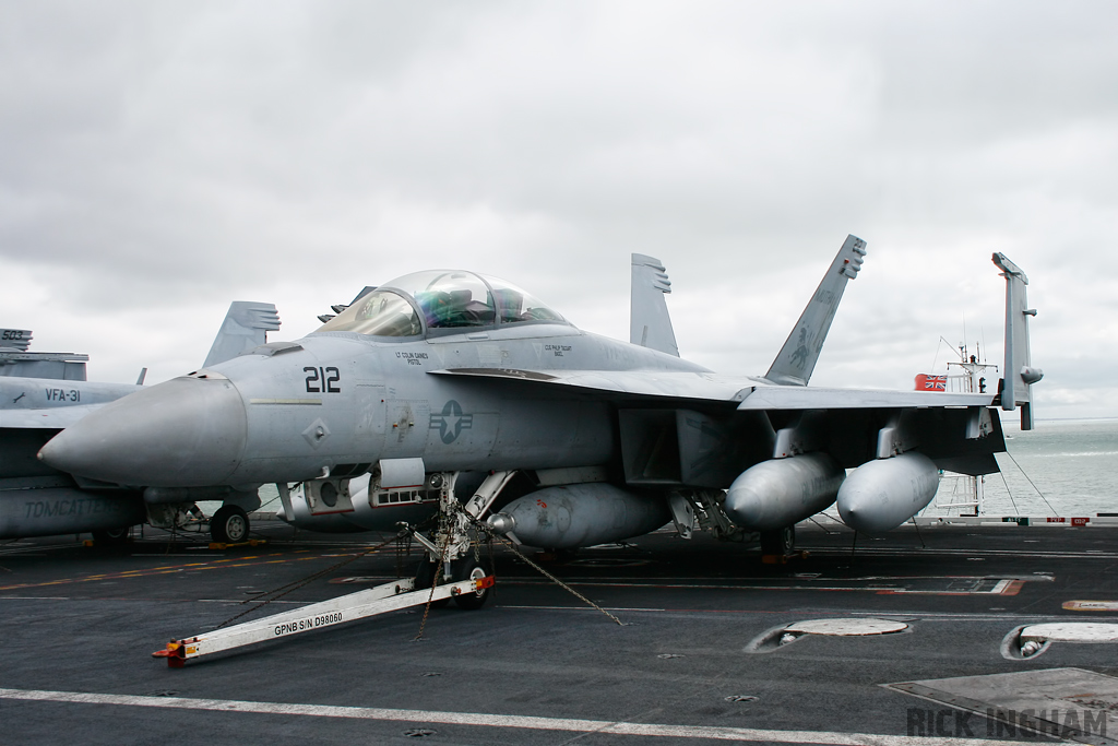 Boeing FA-18F Super Hornet - 166638/212 - US Navy