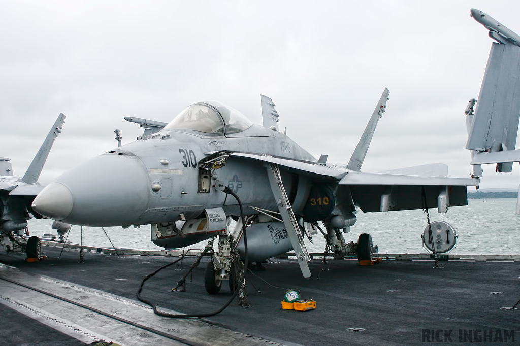 McDonnell Douglas FA-18C Hornet - 164678/310 - US Navy