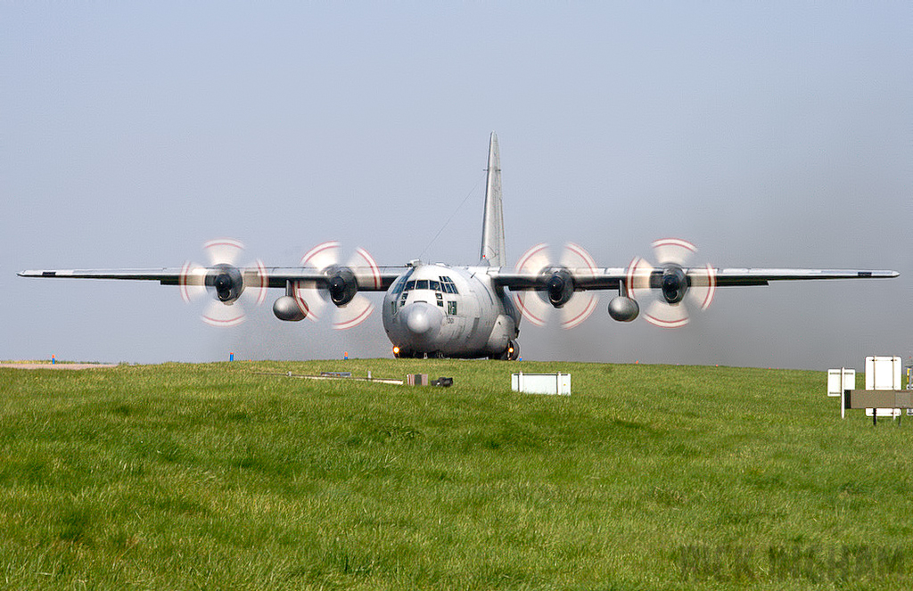 Lockheed C-130K Hercules C3 - XV301 - RAF