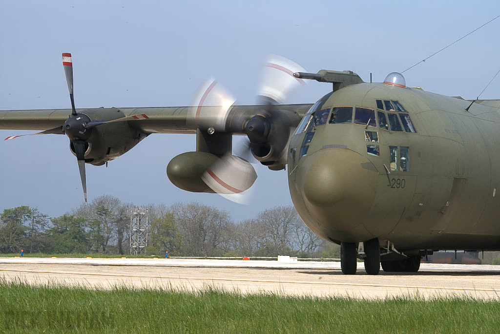 Lockheed C-130K Hercules C3 - XV290 - RAF