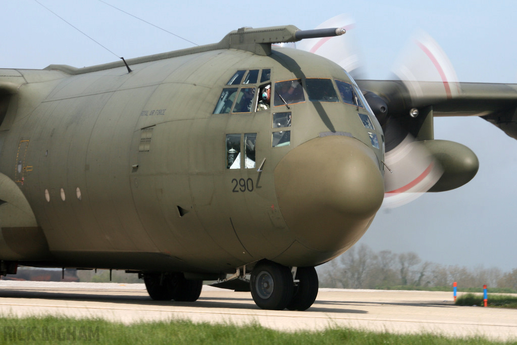 Lockheed C-130K Hercules C3 - XV290 - RAF