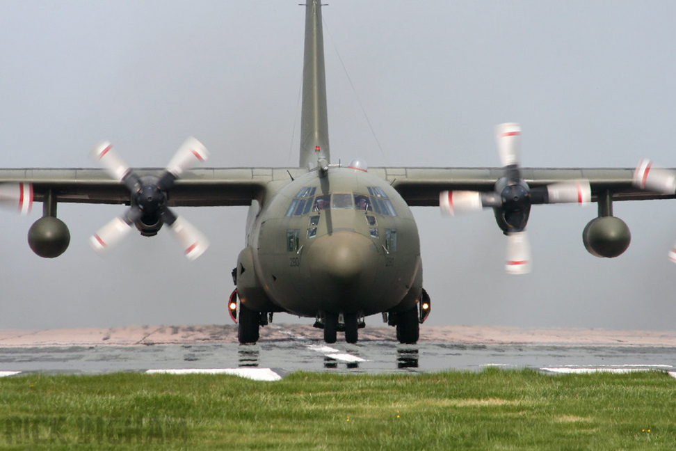 Lockheed C-130K Hercules C3 - XV290 - RAF