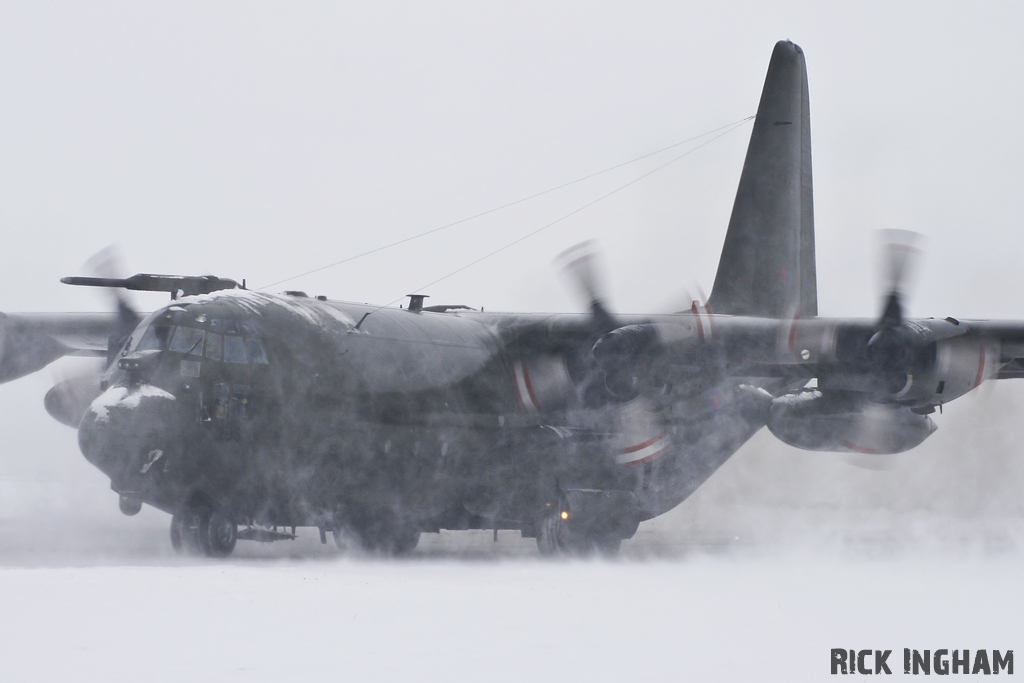 Lockheed C-130K Hercules C1P - XV295 - RAF