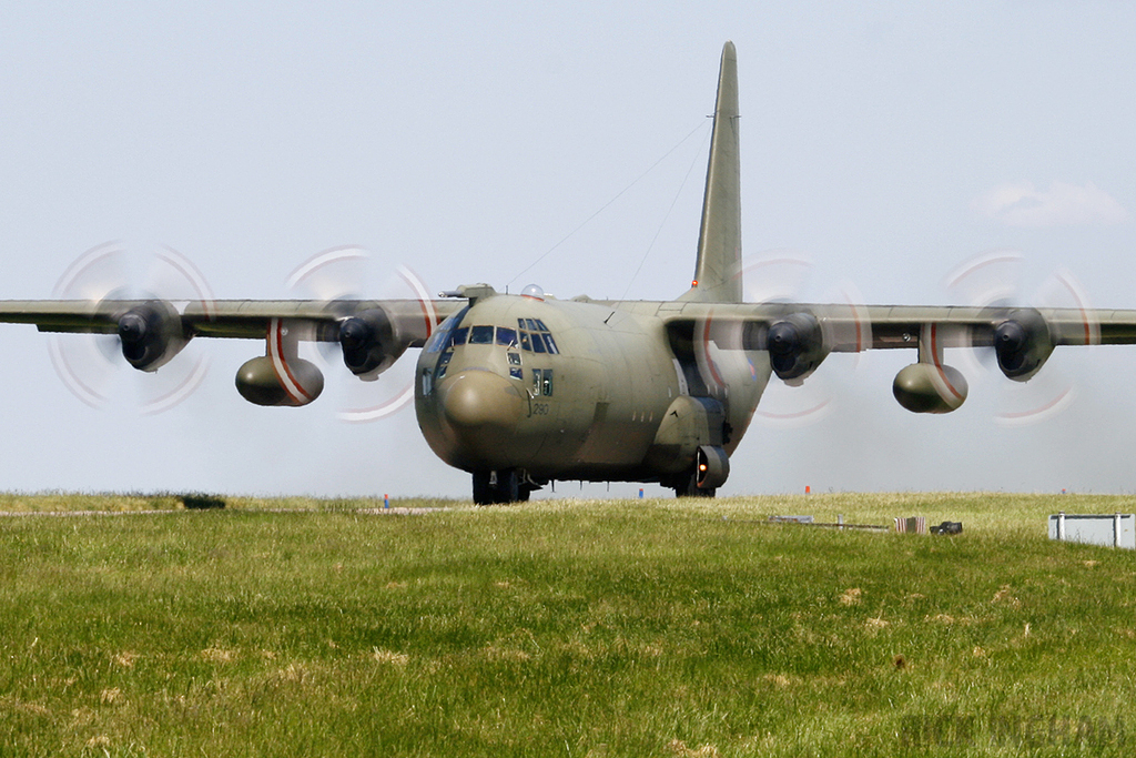 Lockheed C-130K Hercules C3 - XV290 - RAF