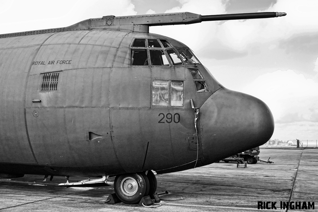 Lockheed C-130K Hercules C3 - XV290 - RAF