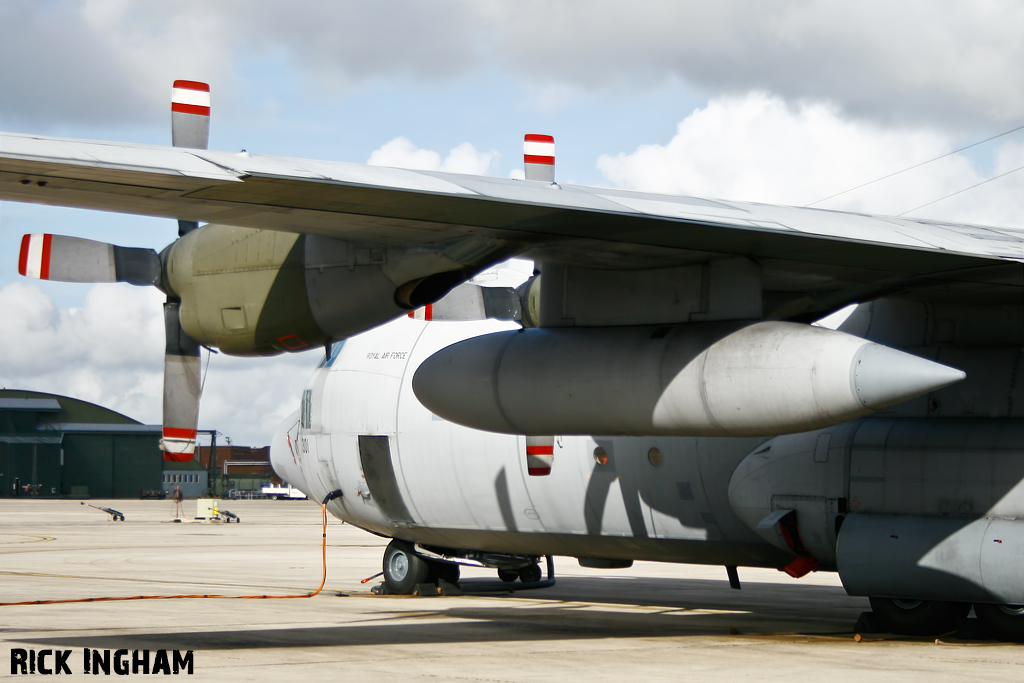 Lockheed C-130K Hercules C3 - XV301 - RAF