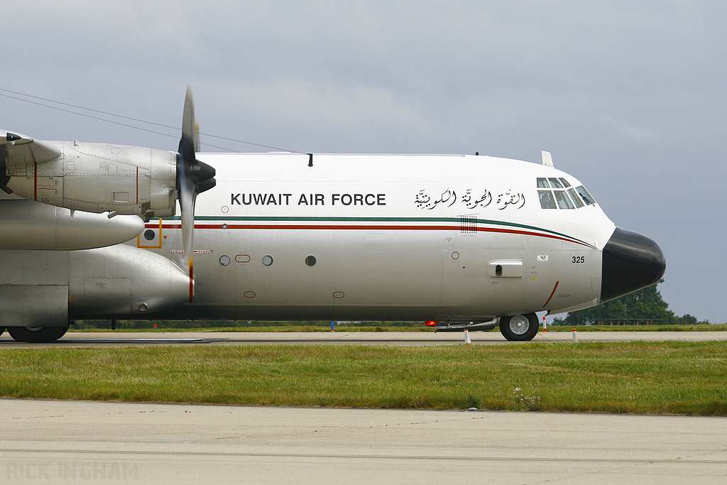 Lockheed L-100 Hercules - KAF325 - Kuwait Air Force