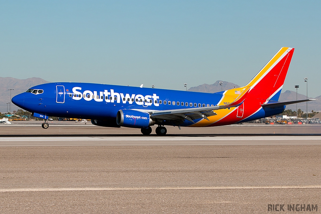 Boeing 737-3H4 - N654SW - Southwest Airlines