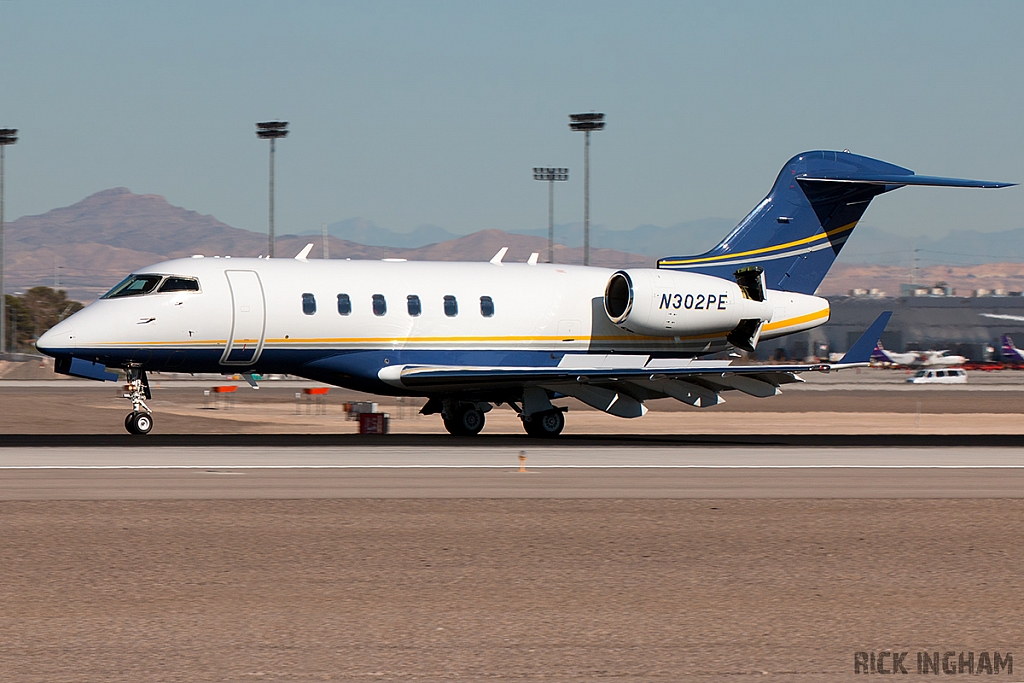 Bombardier Challenger 300 - N302PE