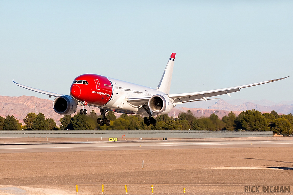 Boeing 787-8 Dreamliner - LN-LNF - Norwegian Airlines