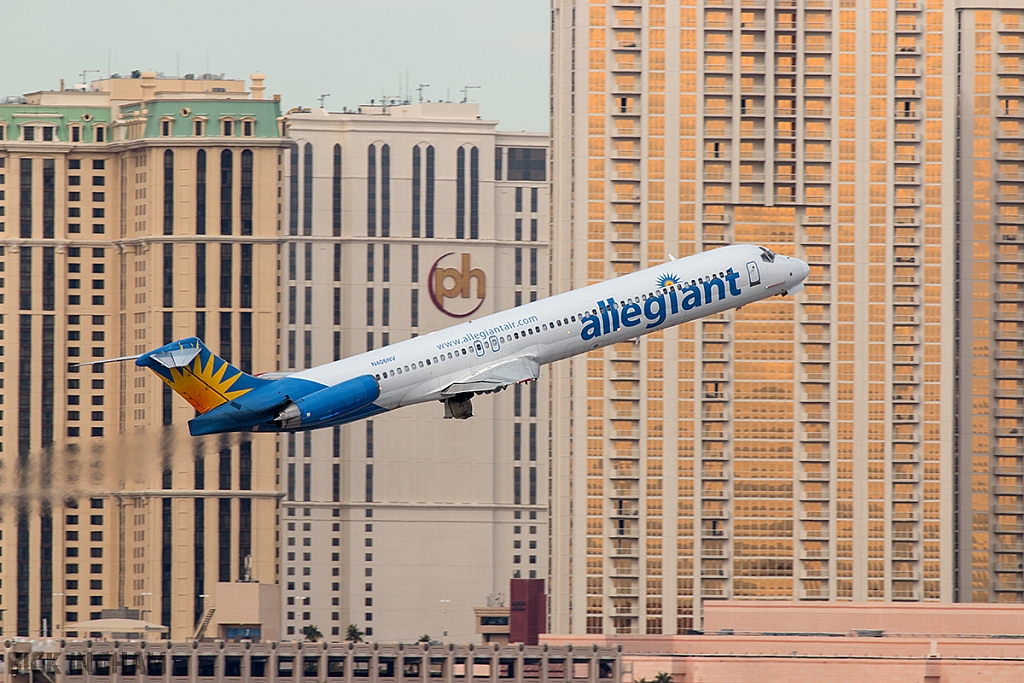 McDonnell Douglas MD-82 - N406NV - Allegiant