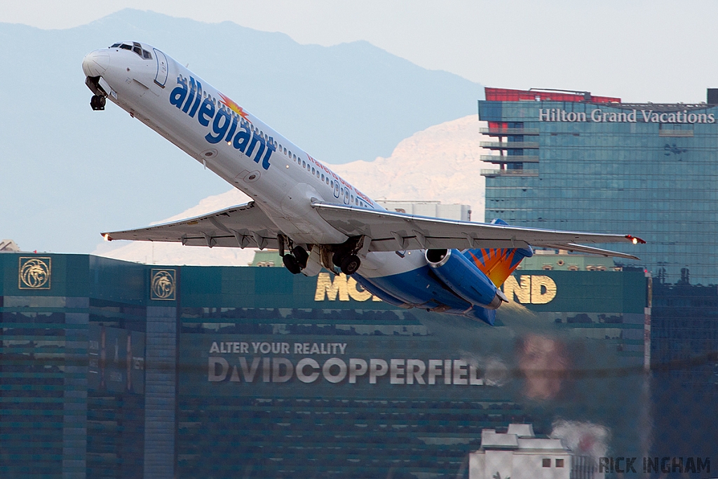 McDonnell Douglas MD-83 - N423NV - Allegiant