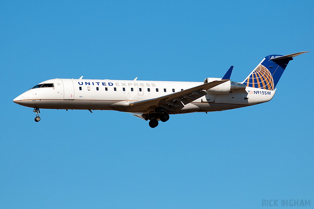 Bombardier CRJ-200ER - N915SW - United Express