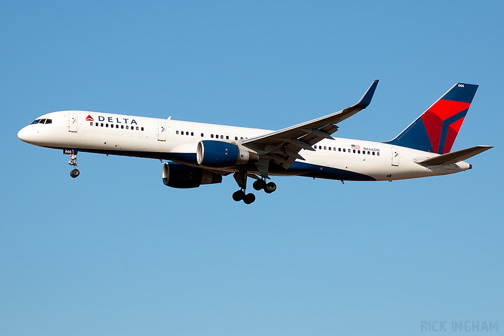 Boeing 757-232(WL) - N666DN - Delta Airlines