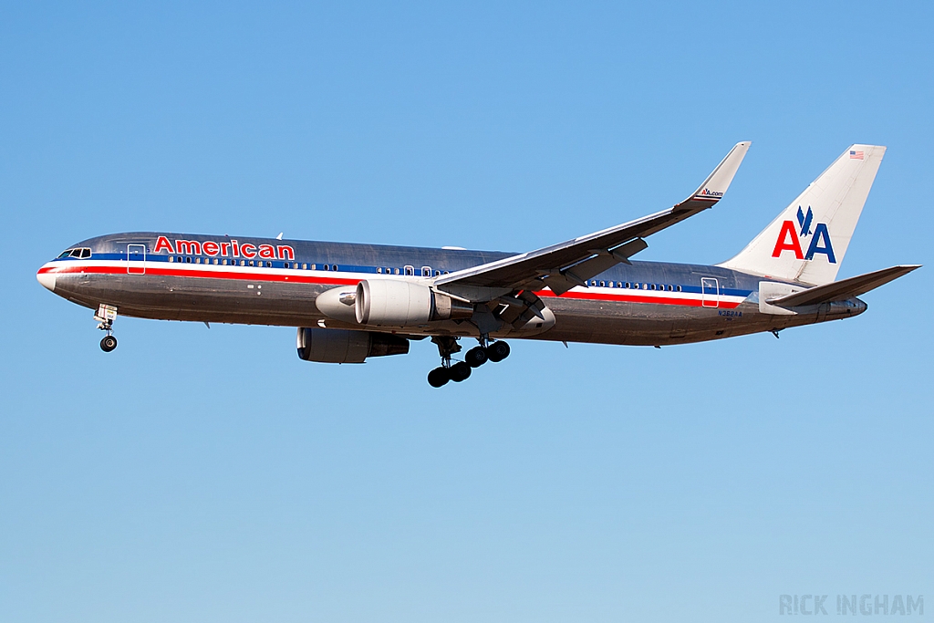 Boeing 767-323/ER - N362AA - American Airlines