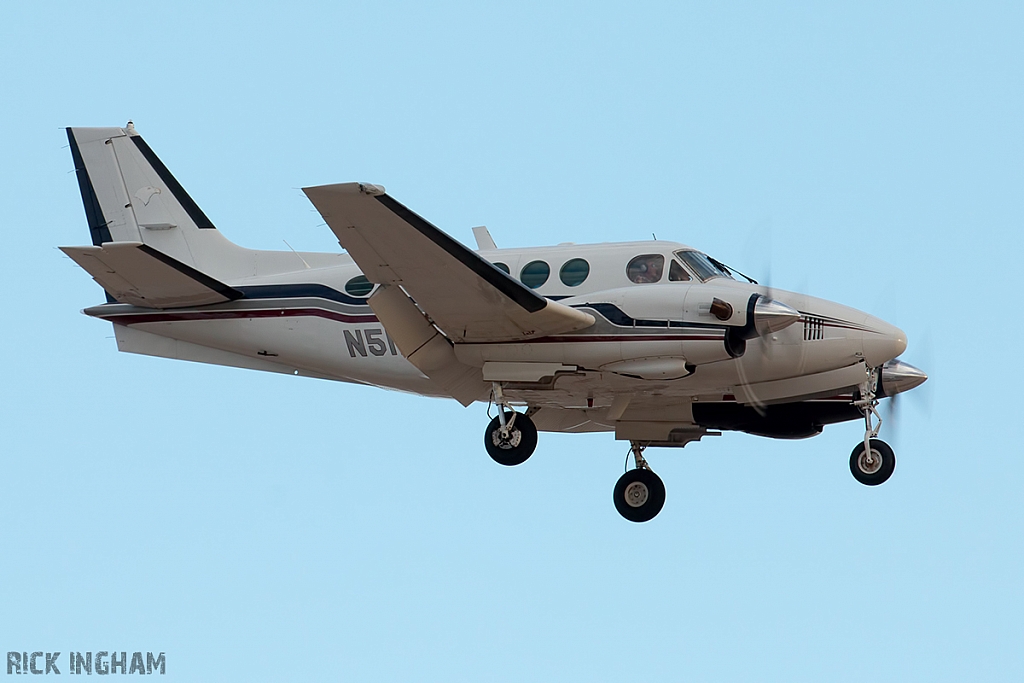 Beech King Air E-90 - N51DN