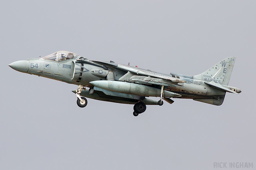 Boeing AV-8B Harrier II+ - 165582/54 - USMC