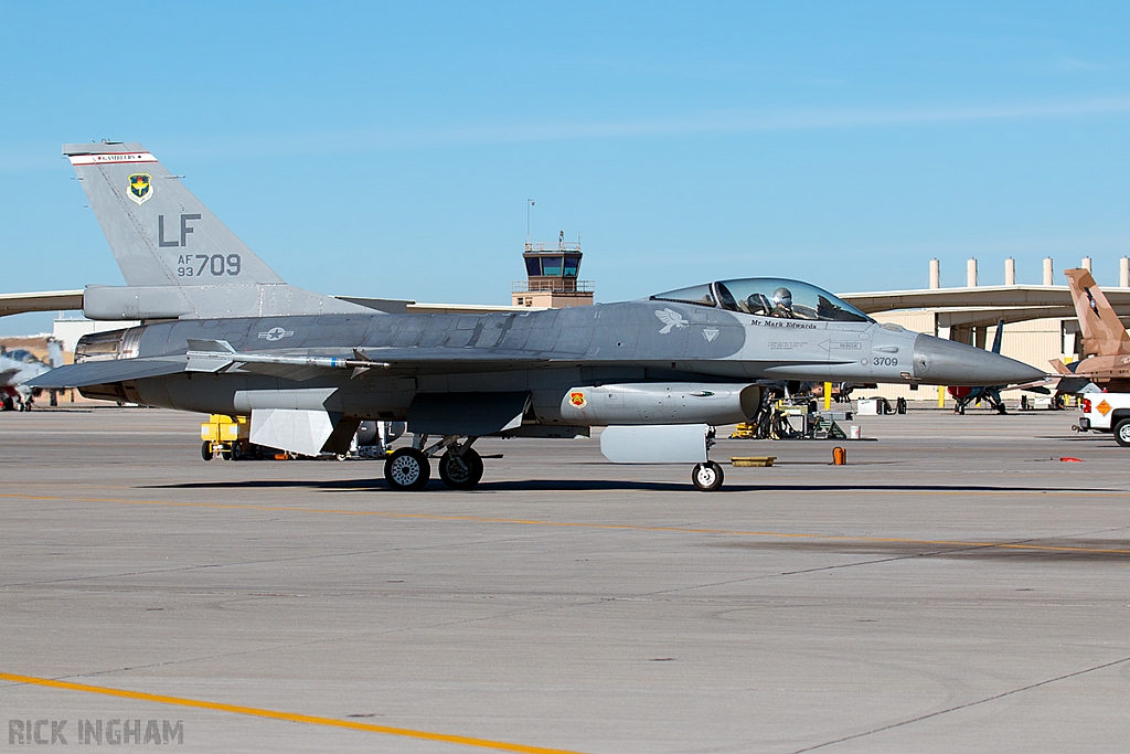 Lockheed Martin F-16A Fighting Falcon - 93-0709 - USAF