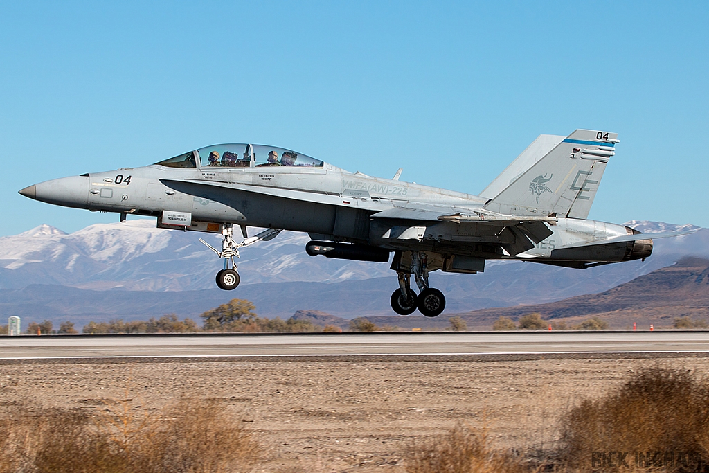 McDonnell Douglas F/A-18D Hornet - 165415 - US Navy