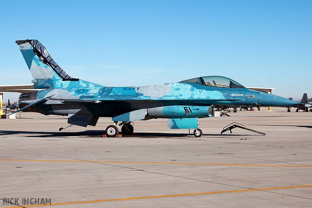 Lockheed Martin F-16A Fighting Falcon - 920410 - US Navy