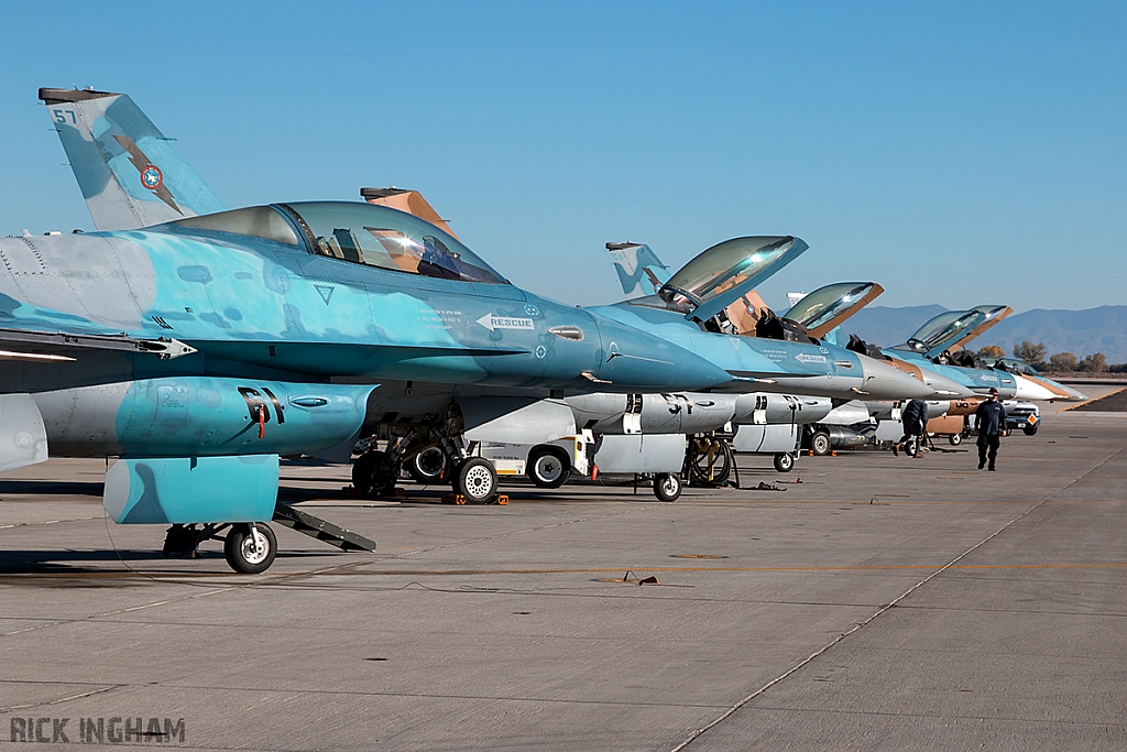 Lockheed Martin F-16A Fighting Falcon - 920410 - US Navy