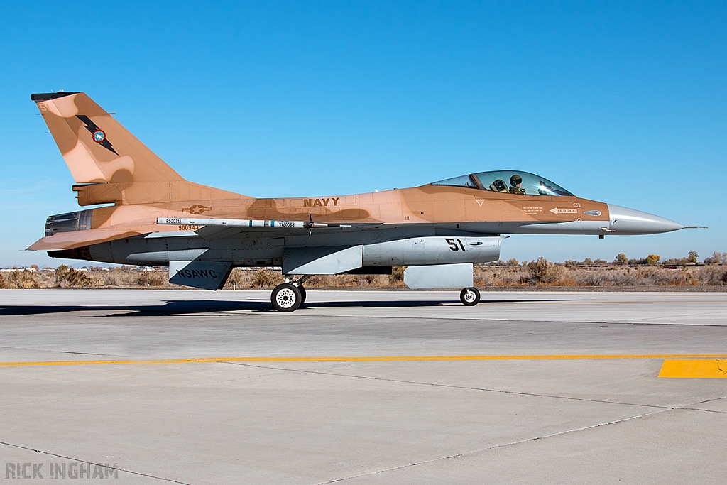 Lockheed Martin F-16A Fighting Falcon - 900943 - US Navy