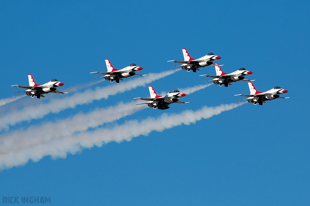 Lockheed Martin F-16C Fighting Falcon - USAF | Thunderbirds