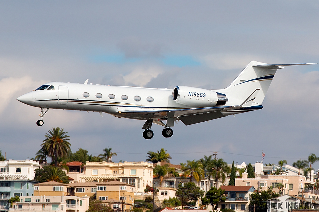 Gulfstream IV - N198GS