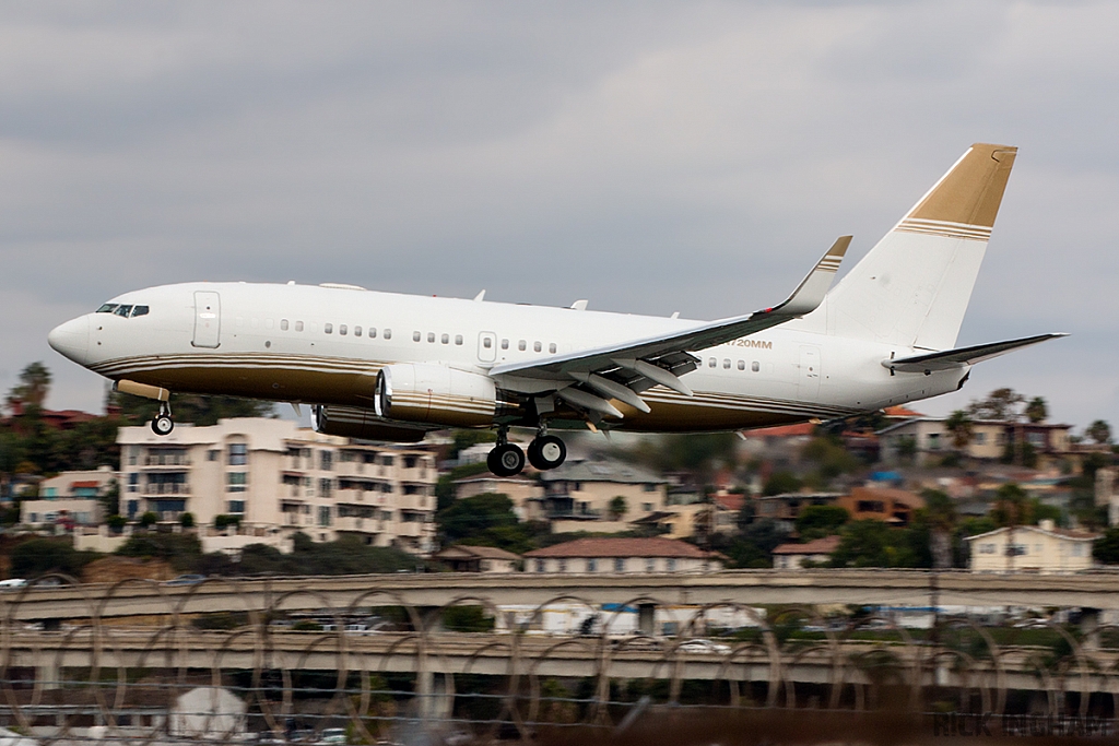 Boeing 737-7BC(BBJ) - N720MM