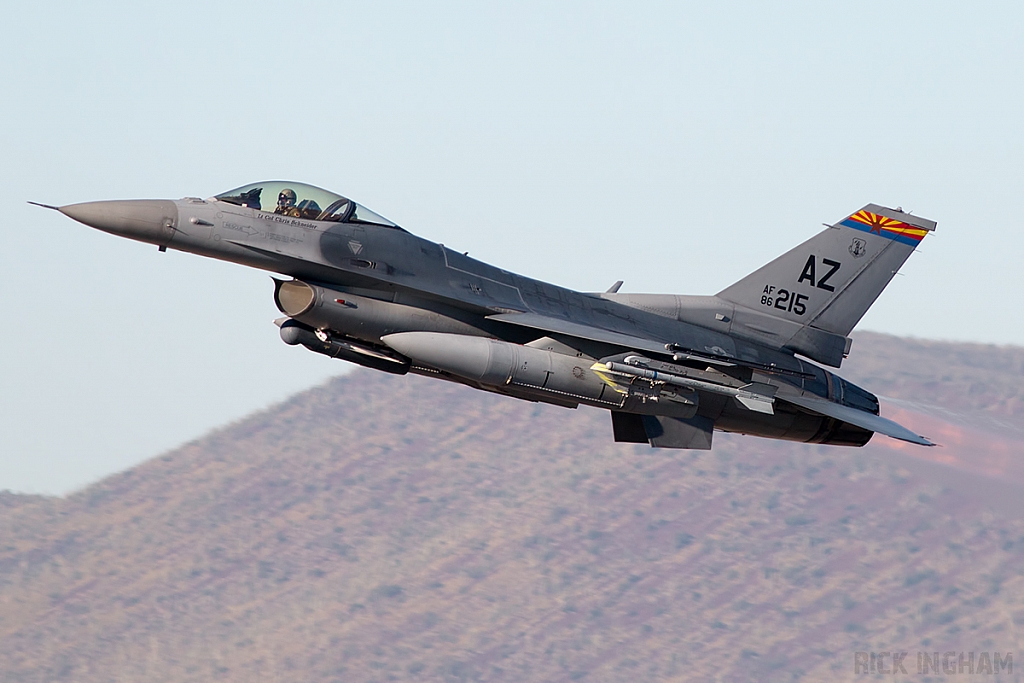 Lockheed Martin F-16C Fighting Falcon - 86-0215 - USAF