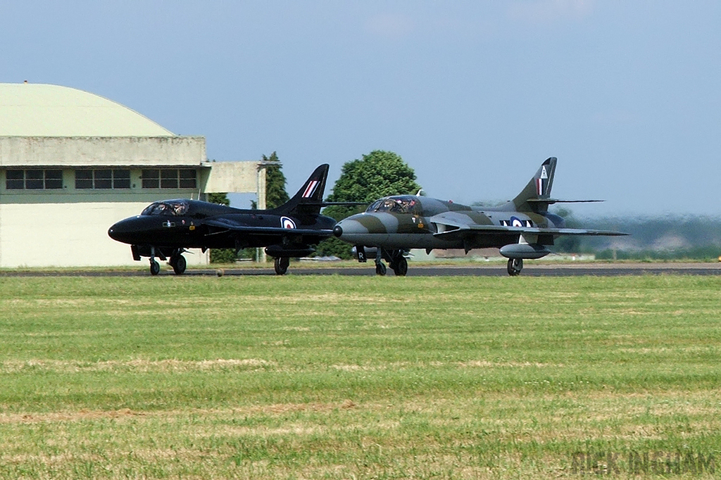 Hawker Hunter T7 - WV372/G-BXFI + WV318/G-FFOX - RAF