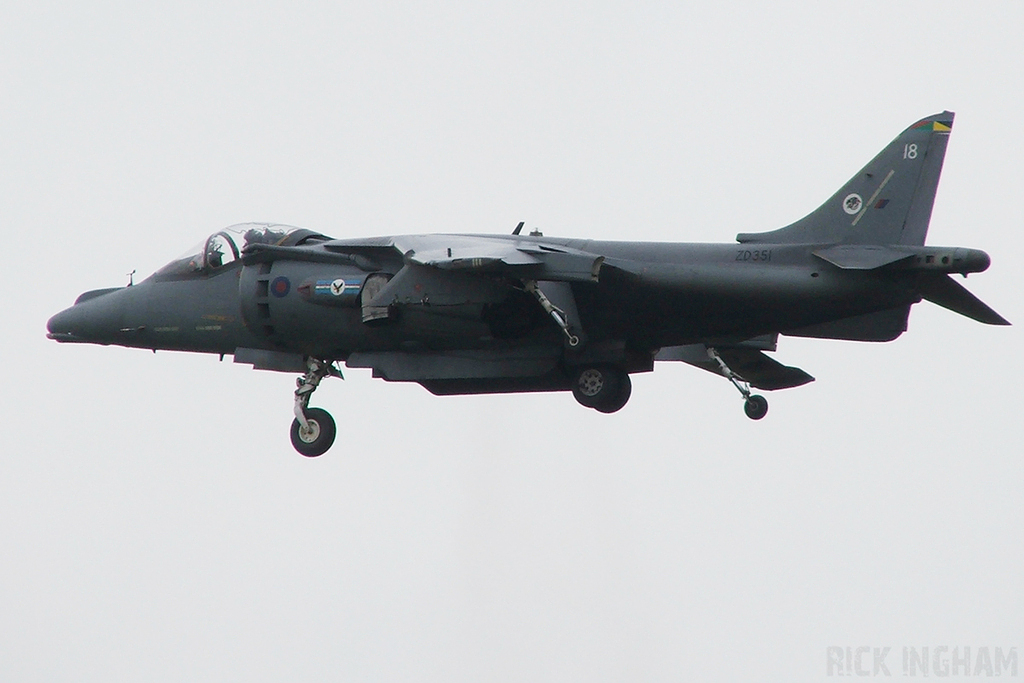 British Aerospace Harrier GR7 - ZD351/18 - RAF