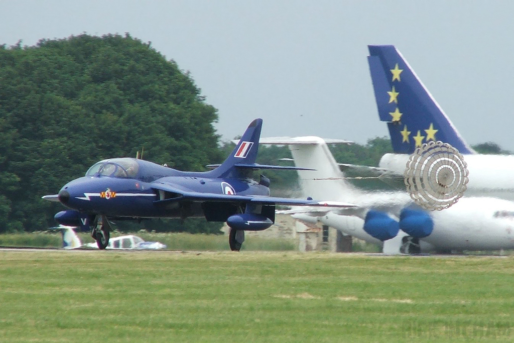 Hawker Hunter T7 - XL577/G-BXKF - RAF